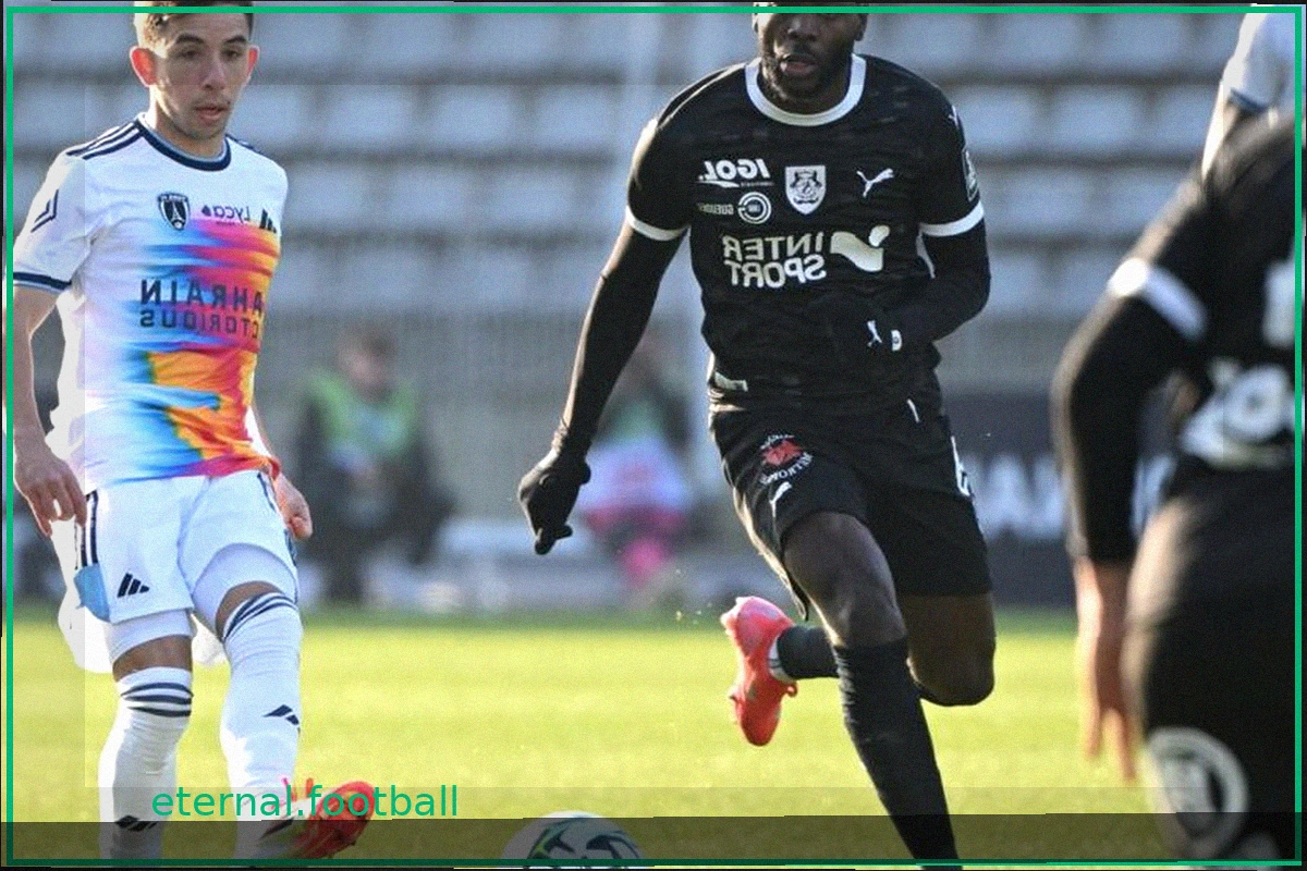 Lorient's Debut Post-Pantaloni Announcement: A Strong Performance Despite Loss to Lyon